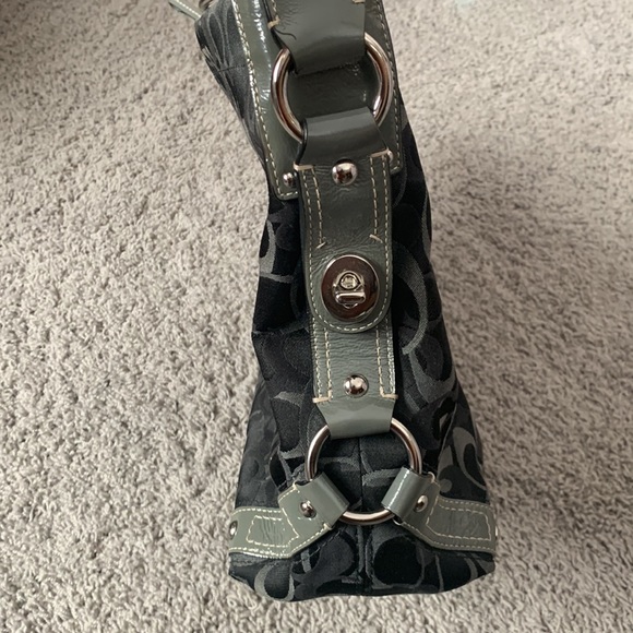 Coach Rare Largest Carly Hobo Bag J0926-F13981 - Picture 3 of 16